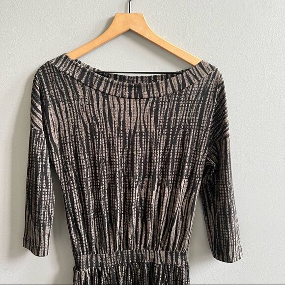 Evereve Peyton Jensen Black and Tan Pattern Dress Boat Neck Elastic Waist XS - Picture 3 of 8